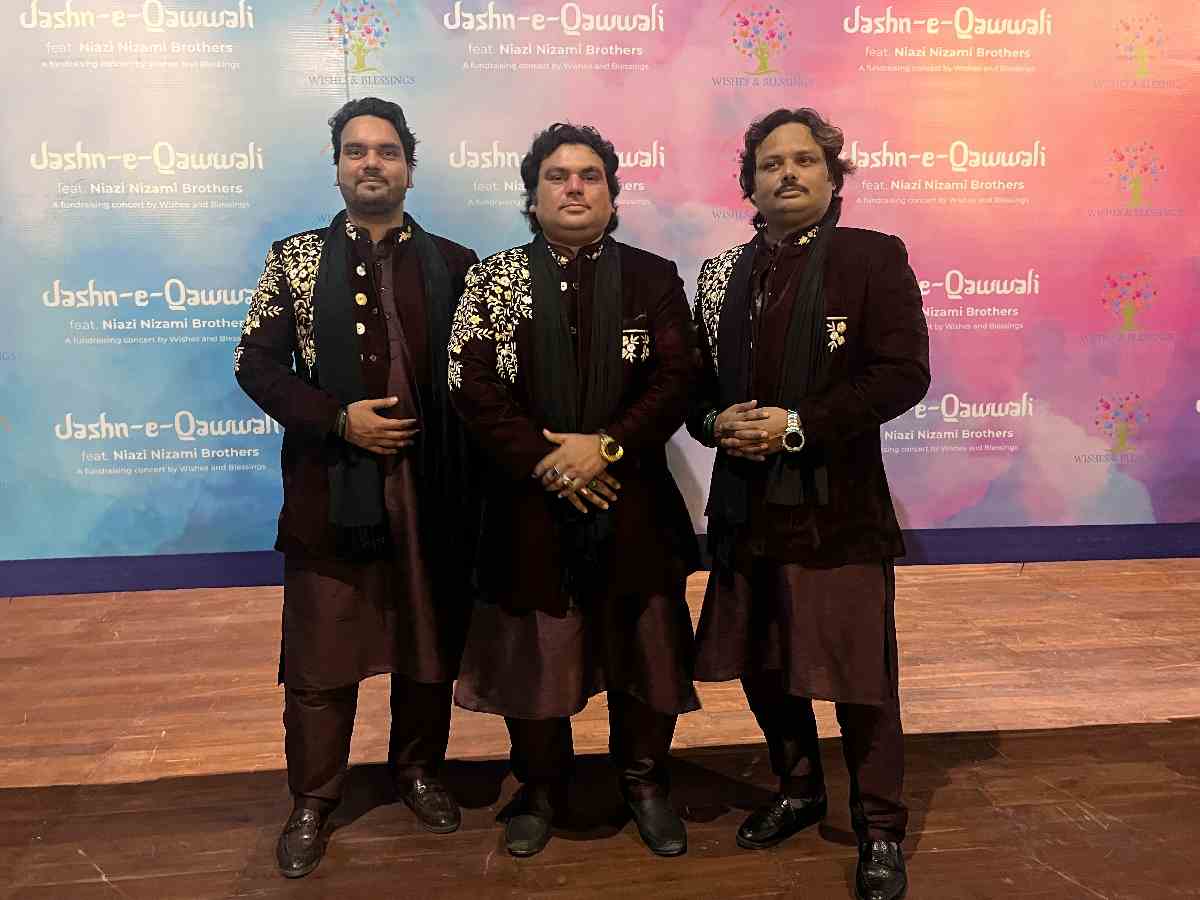 Niazi Nizami Brothers after their performance