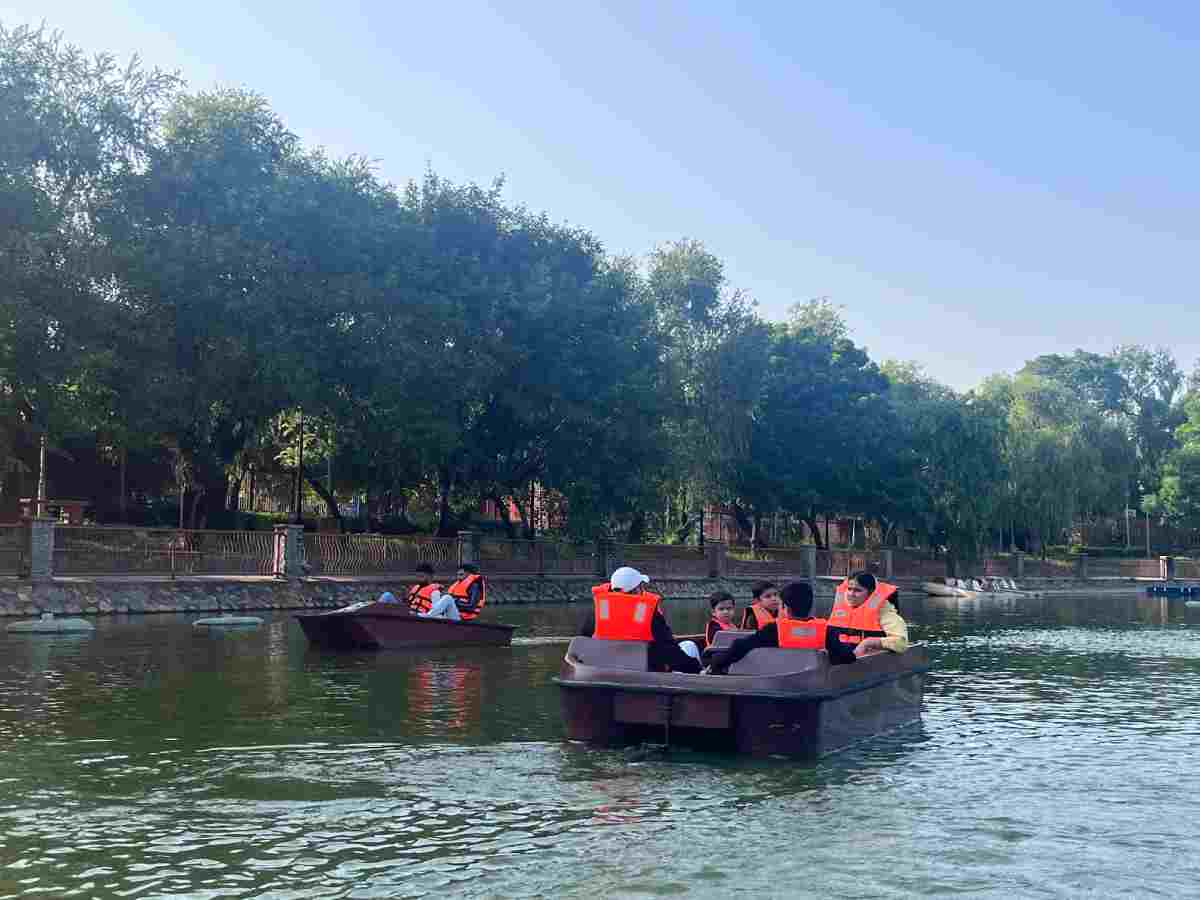 Boating relaunch at Purana Qila draws huge crowds