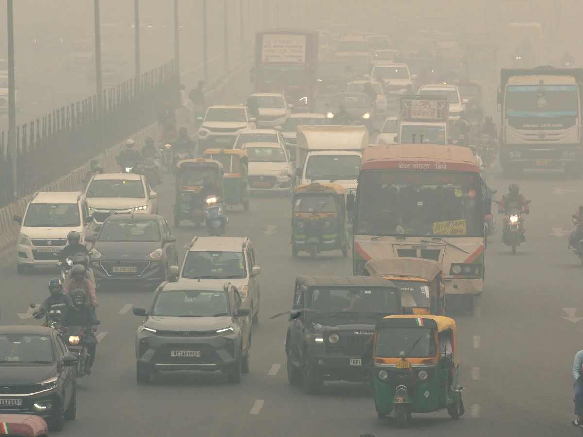 Delhi’s air quality slips back to ‘very poor’ after brief respite