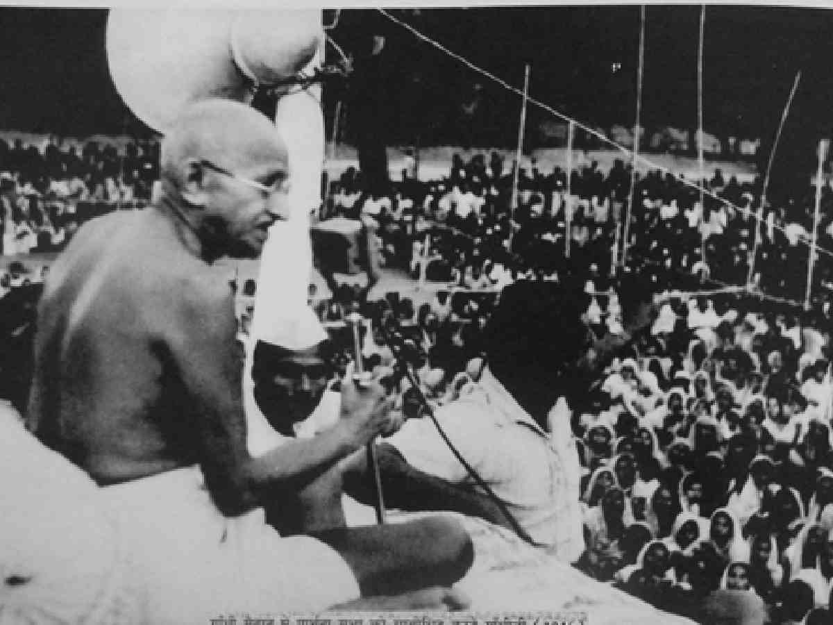 Back in 1948, govt employees came together to honour Gandhi’s legacy