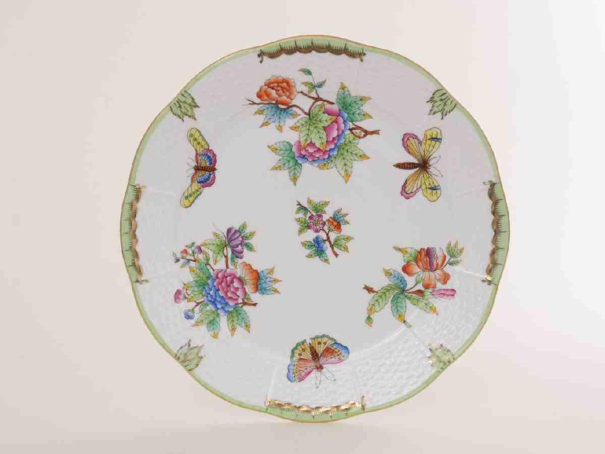 New Queen Victoria Oval Platter Hand Painted 24K Gold