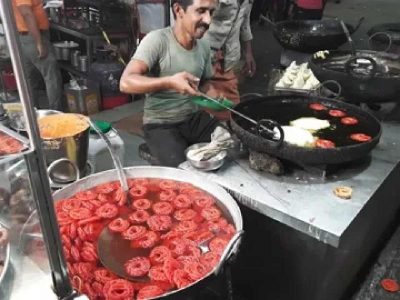 The sweet artisans: the people who keep Delhi’s Diwali glowing