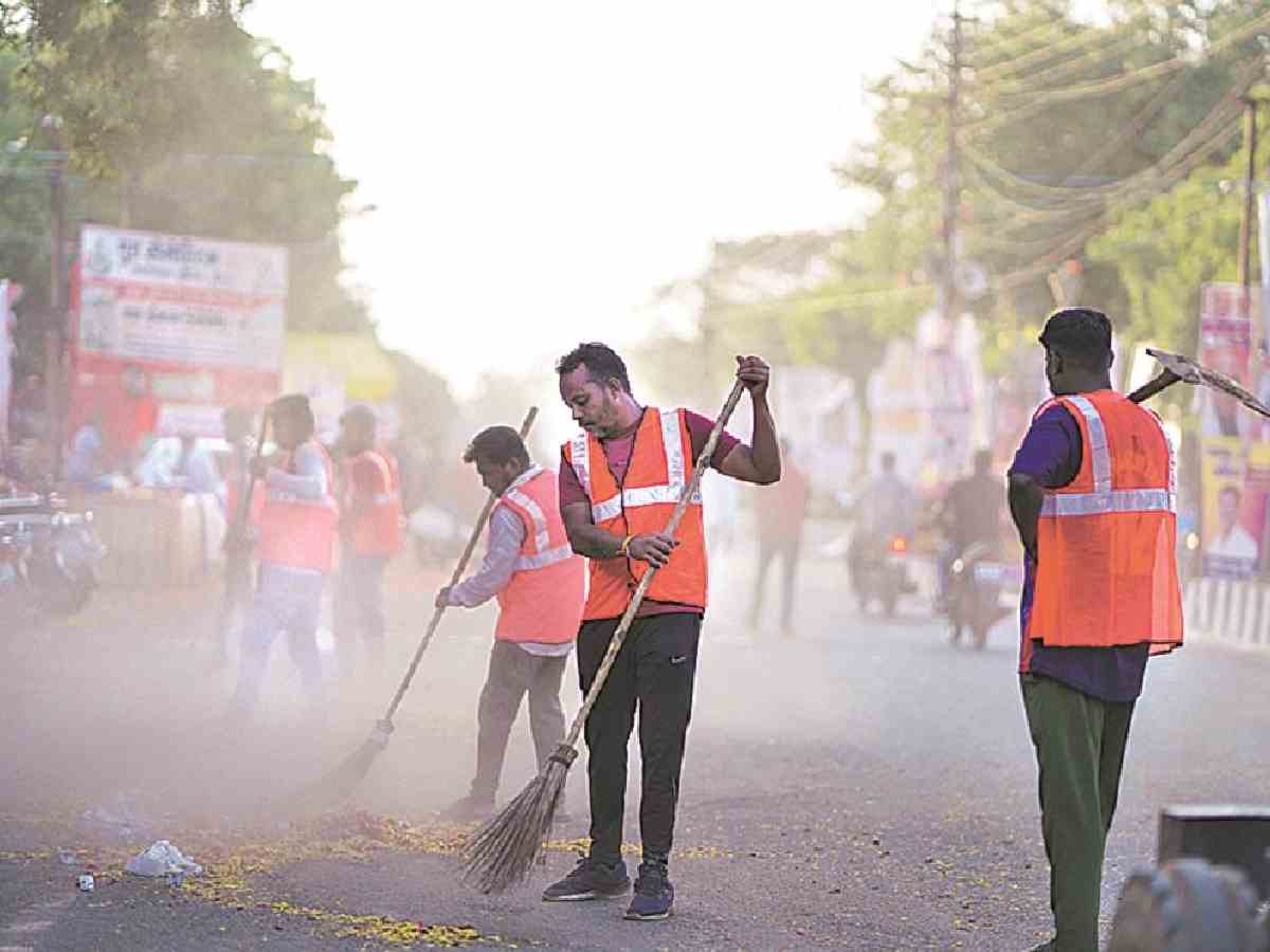 Delhi govt provided Rs 175 crore to MCD for garbage disposal: Sood