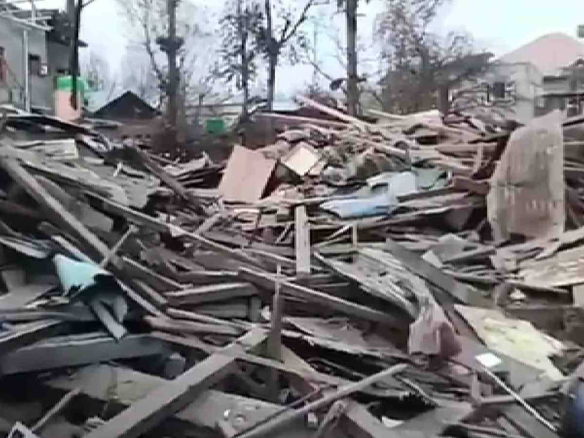 Pulwama house of Dr Umar Nabi involved in Delhi blast demolished