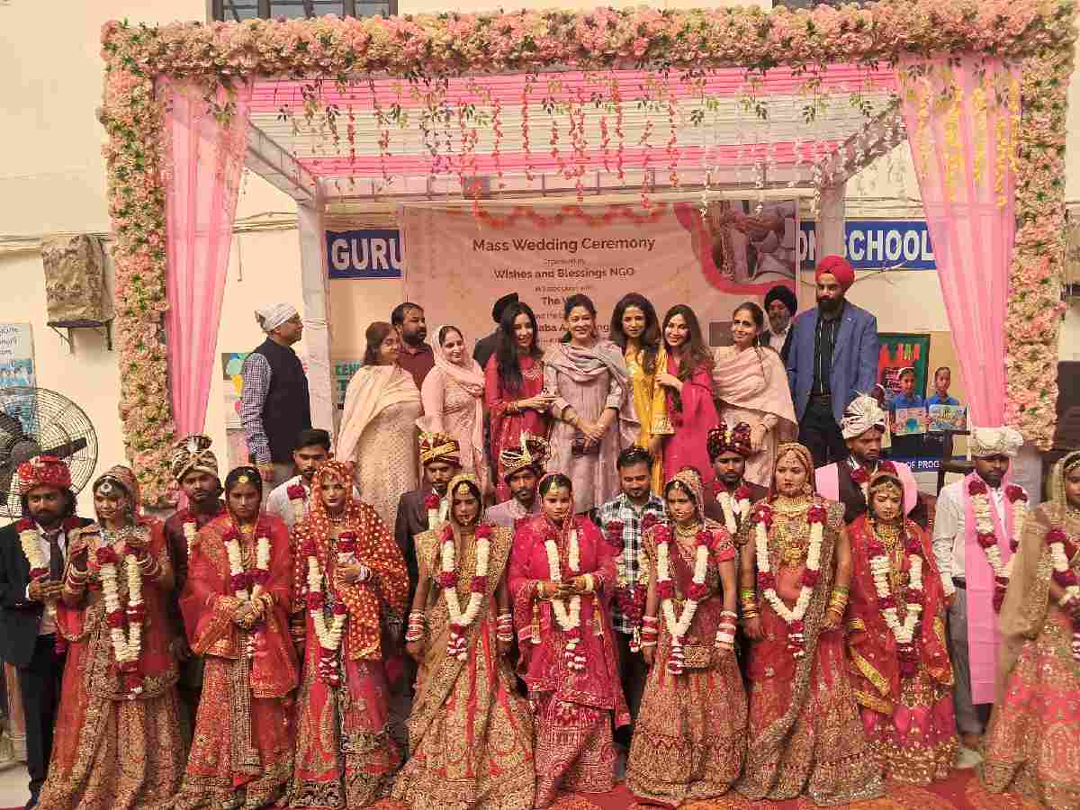 Mass wedding in Greater Kailash brings dignity and joy to ten couples