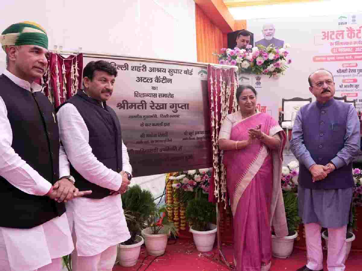 Delhi: CM Gupta lays foundation stone for first 'Atal' canteen