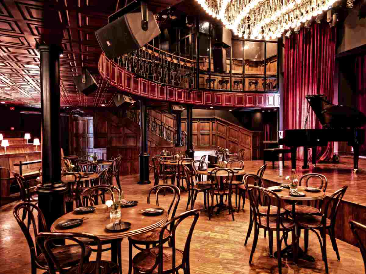 Leading cafes in Delhi with indoor live music vibes