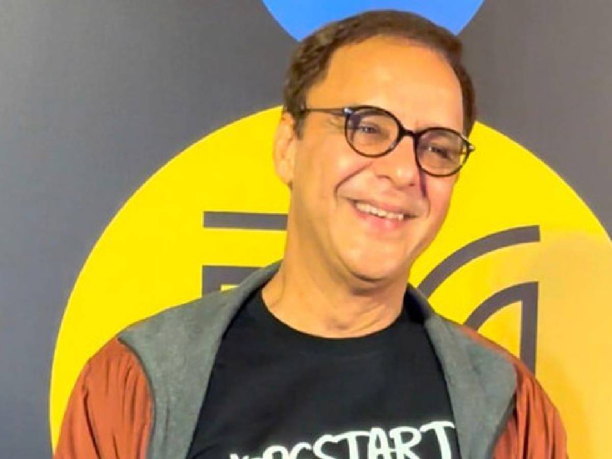 I react to the times I live in, says Vidhu Vinod Chopra on his filmmaking