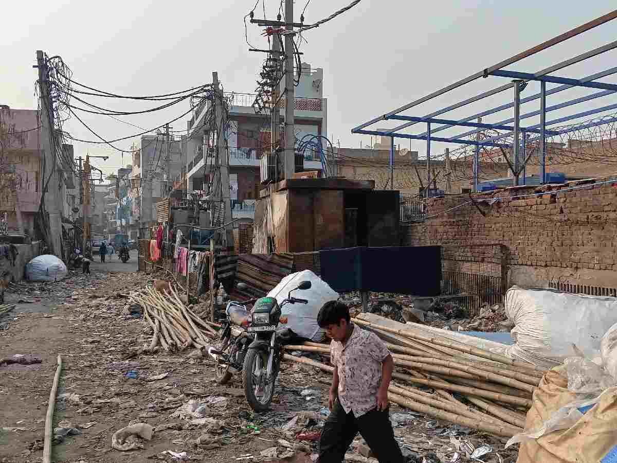 Failure to enforce norms fuels slum fires in Delhi