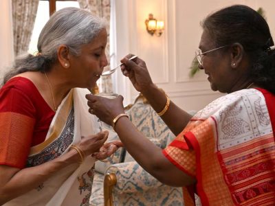 Finance Minister Nirmala Sitharaman meets President ahead of Budget speech