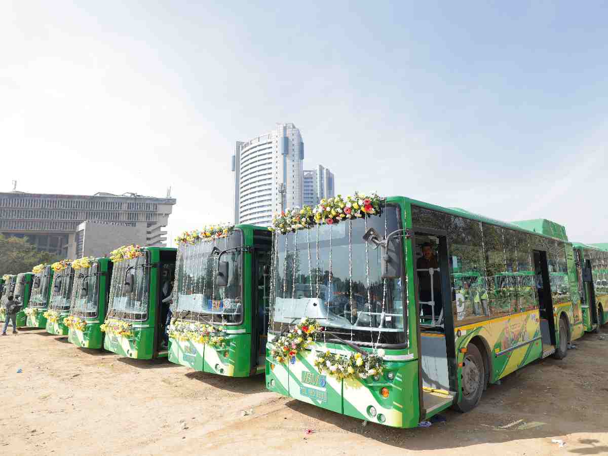 Delhi gets 500 new electric buses, DTC EV fleet crosses 4,000