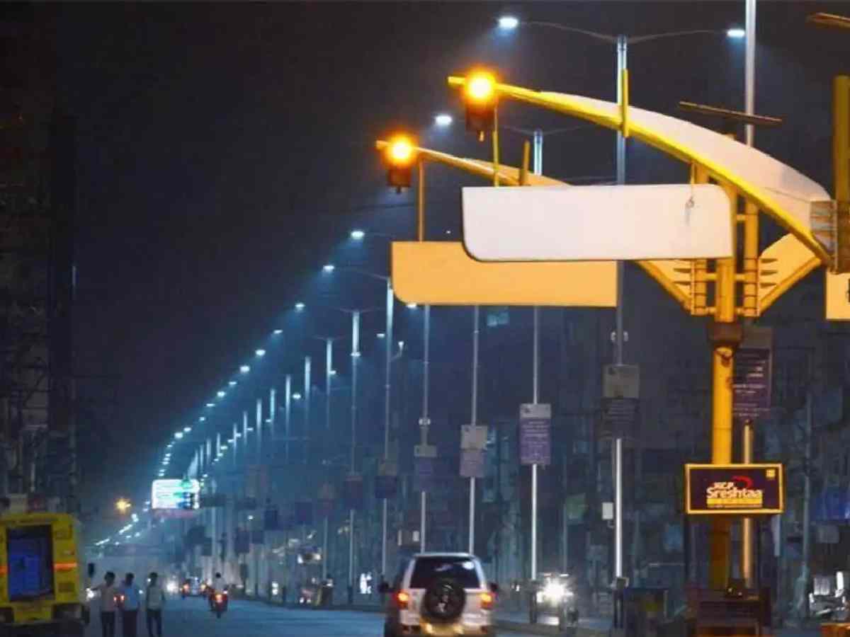 Delhi govt likely to give nod to replace 40,000 old streetlights to LED fittings