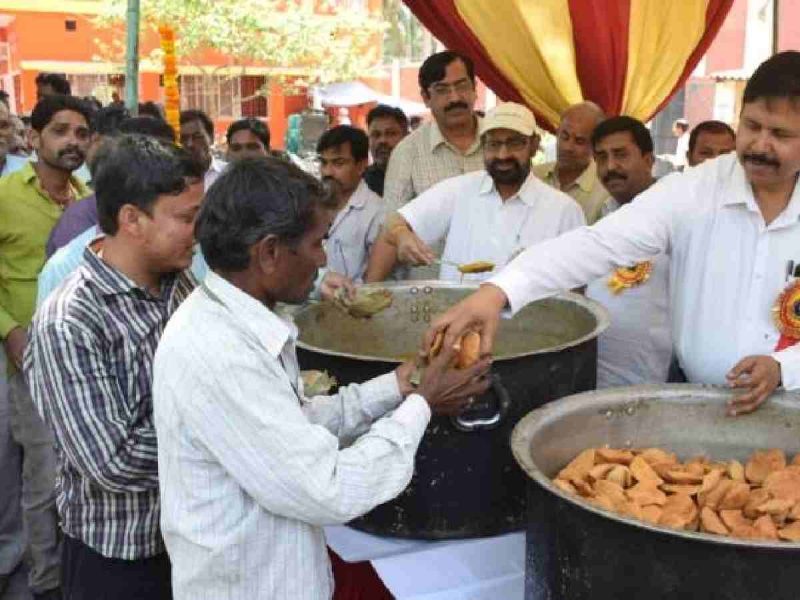 Food, faith and equality: the story of bhandaras in Delhi