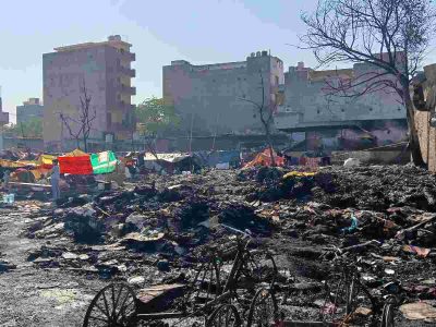 Delhi: Teen dies saving family in Rithala slum fire