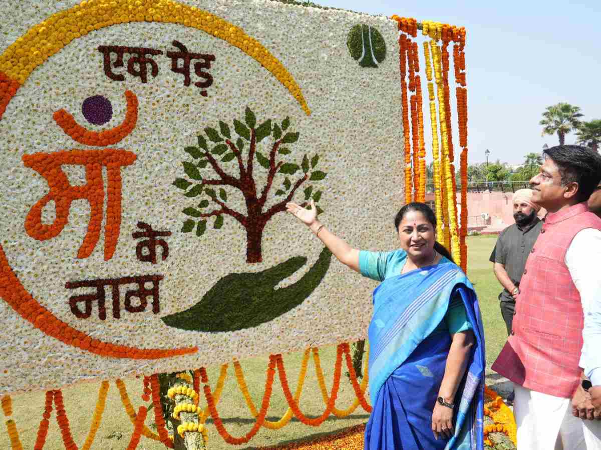 CM Rekha Gupta inaugurates NDMC's two-day flower festival