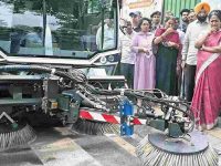 MCD explores mechanised sweeping for narrow streets in Delhi