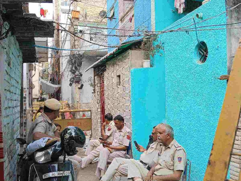 A Delhi neighbourhood on the edge