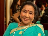 Singing legend Asha Bhosle dies at 92