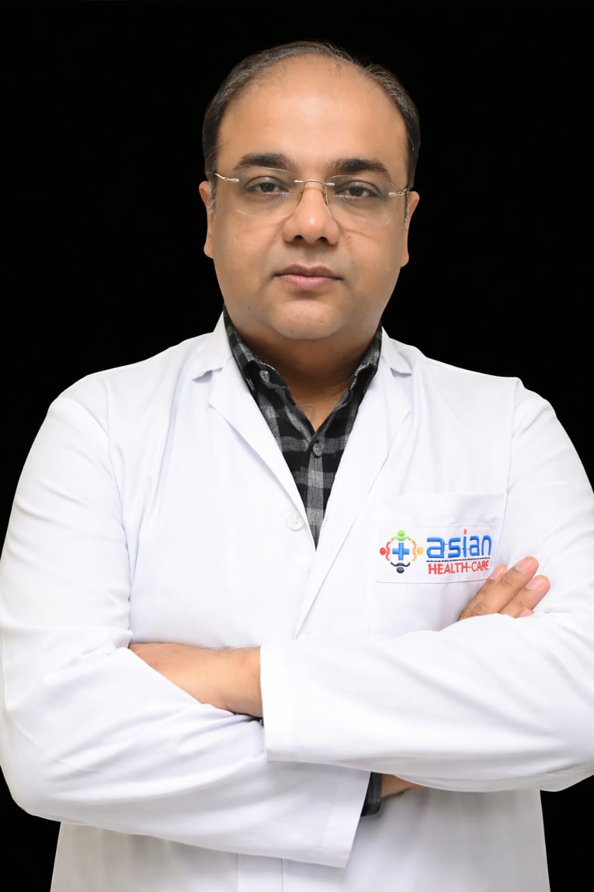 Dr Sumit Chakravarty