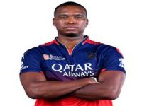 DC’s Lungi Ngidi in hospital after banging his head into field