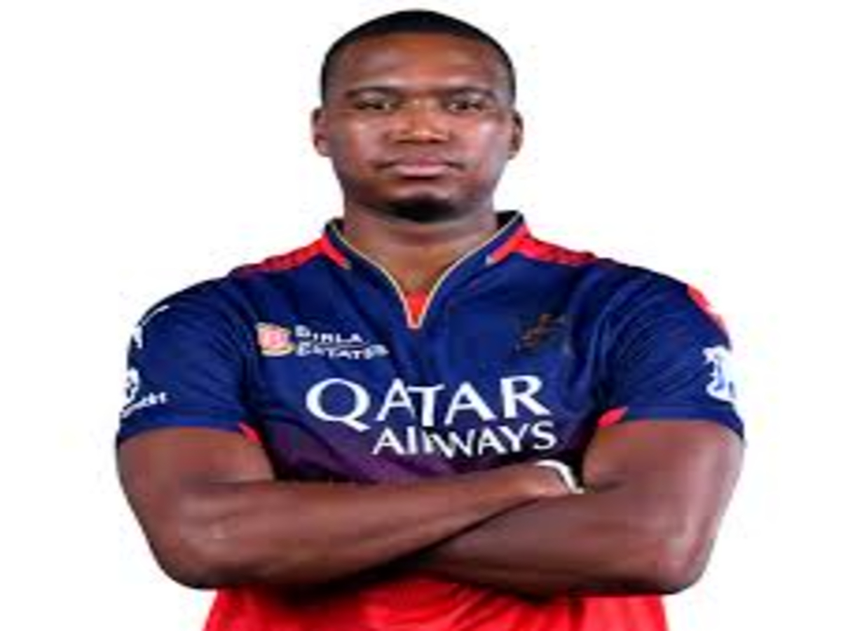 DC’s Lungi Ngidi in hospital after banging his head into field