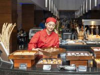 This hotel brunch takes city streets inside