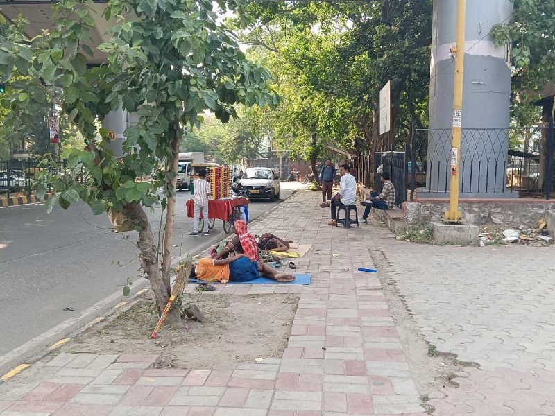 Burned skin, empty pockets: Delhi’s ‘loo’ leaves workers scorched