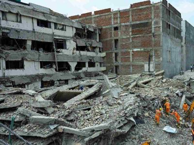 Saket building collapse: Death toll rises to 6, FIR registered, 2 MCD engineers suspended