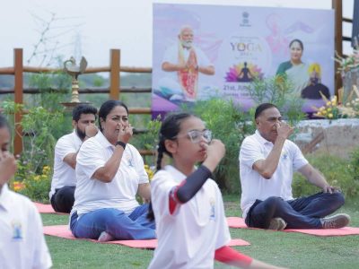 Delhi LG, CM take part in yoga sessions; Sandhu praises women’s leading role in movement