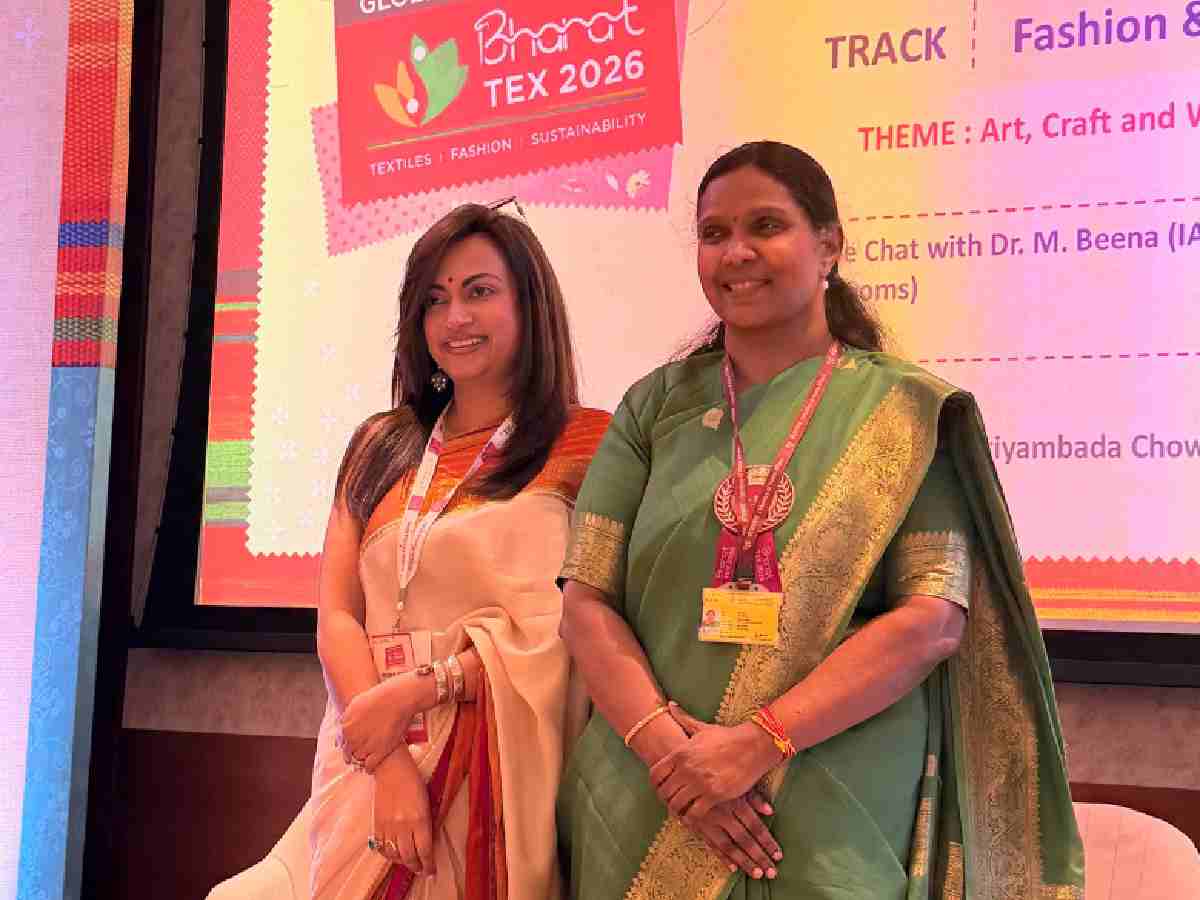 Priyambada Jayakumar (left) with Dr M Beena, Development Commissioner (Handlooms), Ministry of Textiles