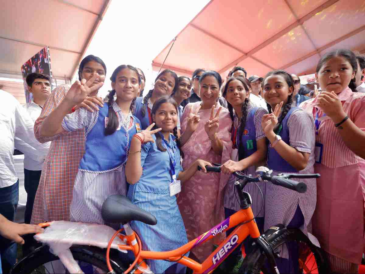 Bicycles distributed to Class 9 girl students of Delhi government schools