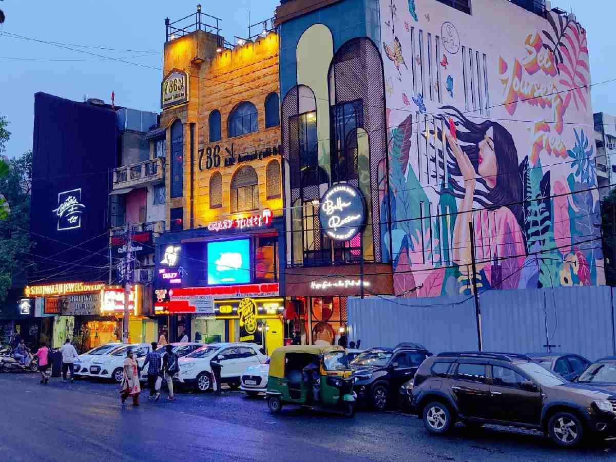 Hudson Lane, named after Major William Hodson who ordered theshootings of Bahadur Shah Zafar's children, still stands testament to Delhi's colonial past