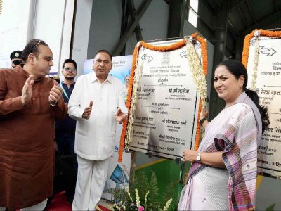 Delhi CM launches automated vehicle testing station, flags off 50 e-buses