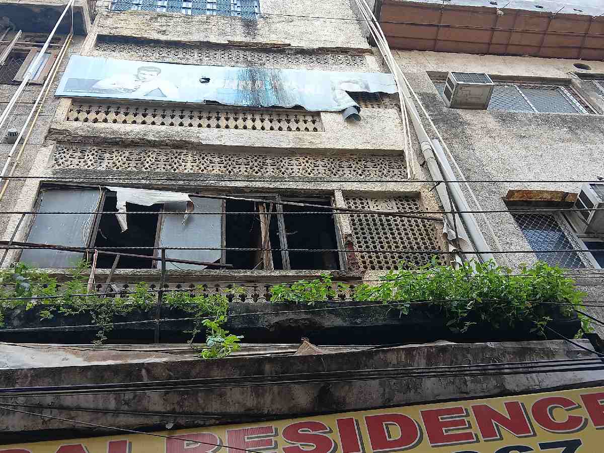 Signboards advertising PG accomodations