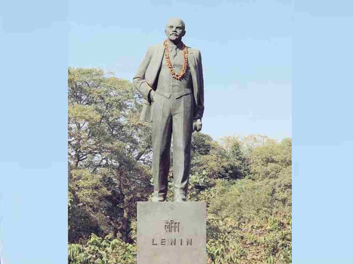 Statue of former Soviet Russia President Vladimir Lenin