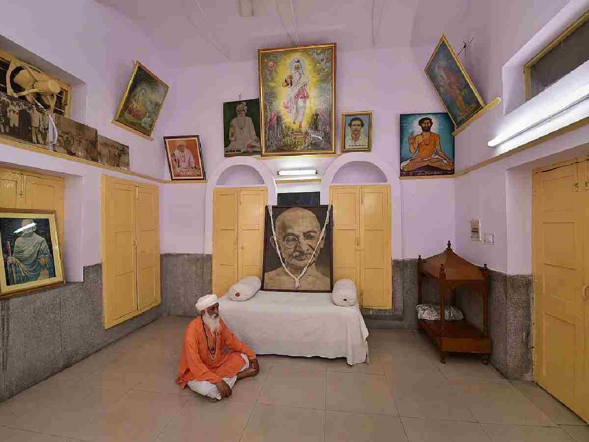  Mahatma Gandhi’s living quarters at Bapu Niwas in Valmiki Mandir