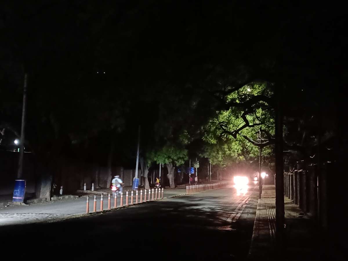 The road leading up to Bonta Park