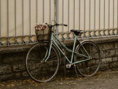 Delhi CM distributes bicycles to 1,400 girl students under Vidya Vahini scheme