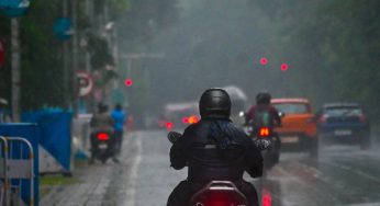 Heavy rain brings traffic to a crawl across Delhi, commuters stranded